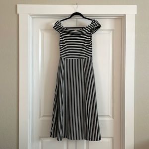 Banana republic fit & flare midi dress - black and white - size 6 - worn once!